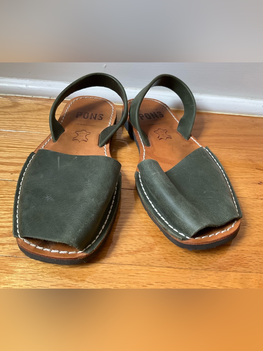 PONS Avarcas Green Back Strap Open Toe Sandal - 37 - Picture 2 of 8